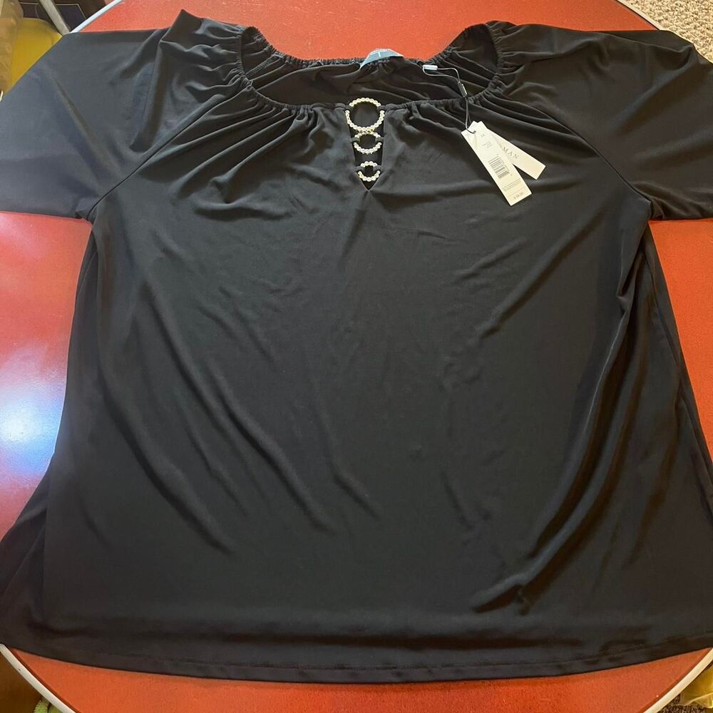 Unbranded Women's Black T-shirt
